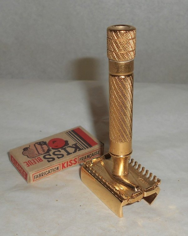 1936 Gillette Aristocrat Deluxe Refurbished Re-Plated 24K Gold 4623 (18).JPG
