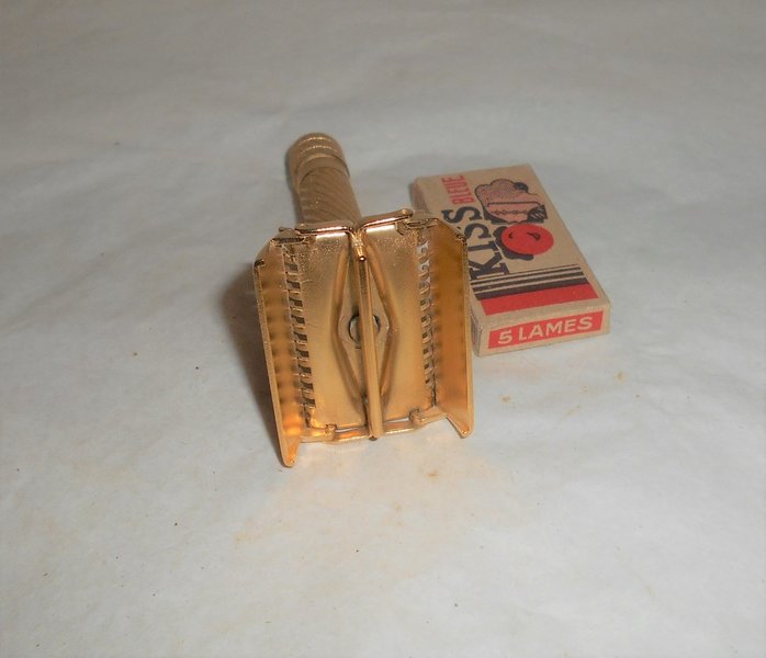 1936 Gillette Aristocrat Deluxe Refurbished Re-Plated 24K Gold 4623 (29).JPG