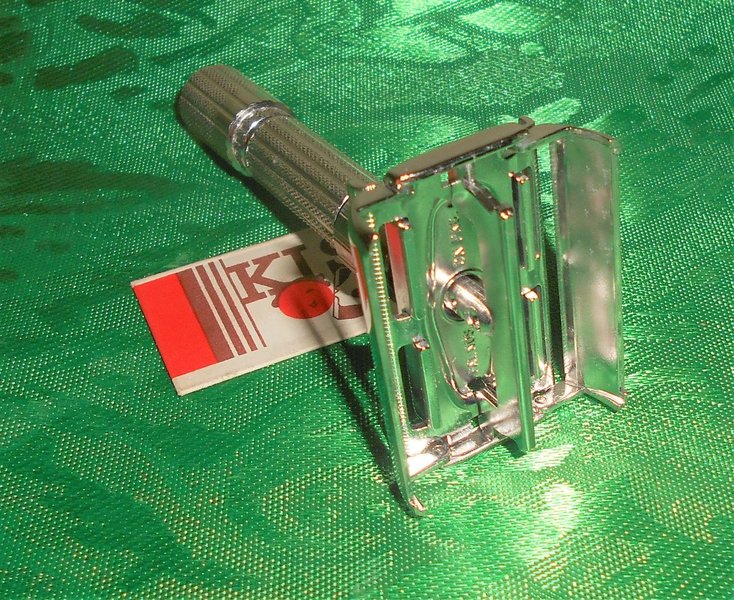 1959 Gillette Fat Boy Razor Refurbished Replated Rhodium E4–CH7 (22).JPG