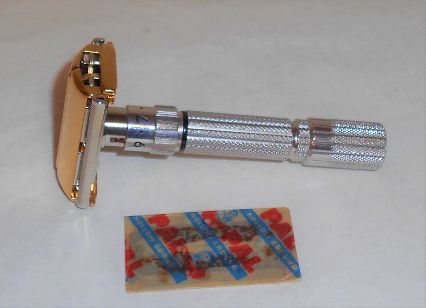 1959 Gillette Razor Twist to Open Replated Rhodium Gold E1–RG23 (6).JPG