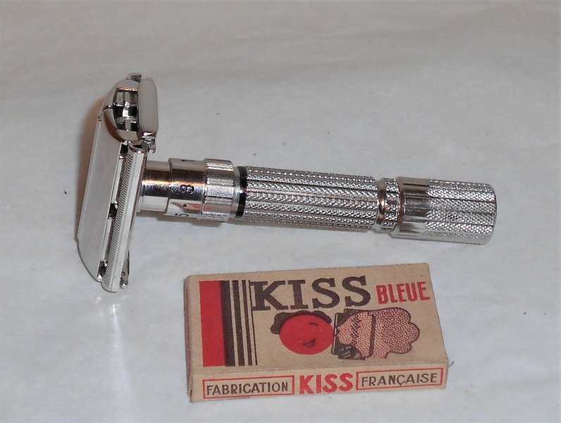 1959 Gillette Fat Boy Adjustable Razor Replated Rhodium E1–R072 (6).JPG
