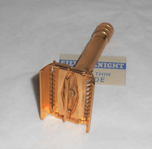 1936 Gillette Aristocrat Razor TTO Adjustable Replated 24 Karat Gold 36–47 (20).JPG