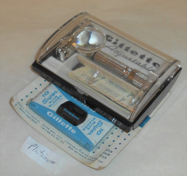 1961 Gillette Fat Boy Razor TTO Replated Platinum Case Blades Instructions G1–RCB (4).JPG