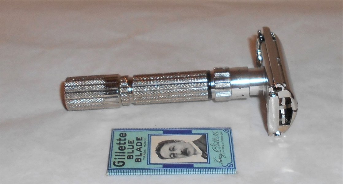 Gillette 1959 Fat Boy Razor TTO Replated Platinum E1–QZ12 (21).JPG