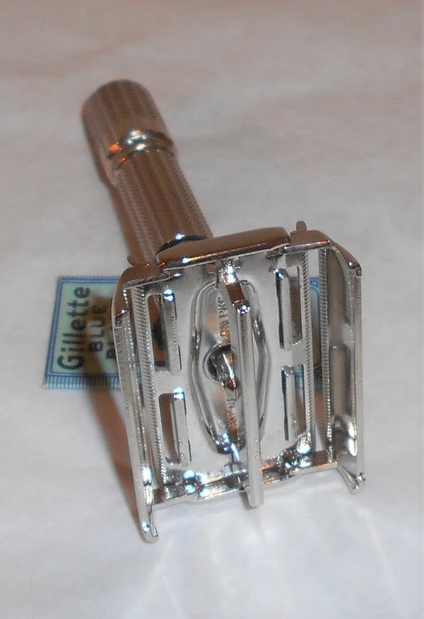 Gillette 1959 Fat Boy Razor TTO Replated Platinum E1–QZ12 (38).JPG