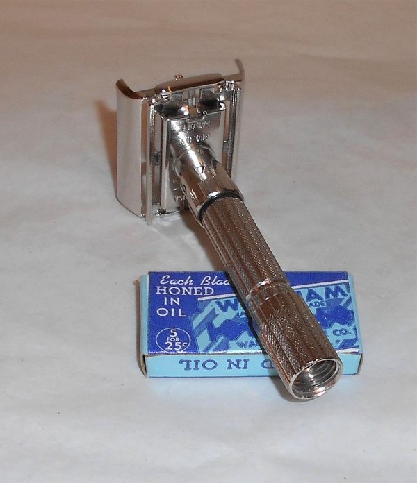 1959 Gillette Fat Boy Razor TTO Adjustable Replated Bright Nickel E4–27X (21).JPG 1959 Gillette Fat Boy Razor TTO Adjustable Replated Bright Nickel E4–27X (21).JPG