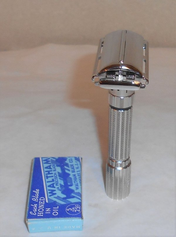 1959 Gillette Fat Boy Razor TTO Adjustable Replated Bright Nickel E4–27X (45).JPG 1959 Gillette Fat Boy Razor TTO Adjustable Replated Bright Nickel E4–27X (45).JPG