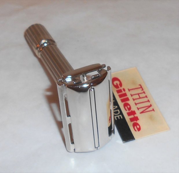 Gillette 1959 Fat Boy Razor TTO Adjustable Replated Bright Nickel E4–LNP (42).JPG Gillette 1959 Fat Boy Razor TTO Adjustable Replated Bright Nickel E4–LNP (42).JPG