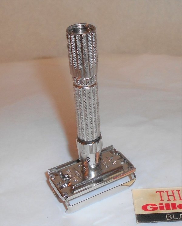 Gillette 1959 Fat Boy Razor TTO Adjustable Replated Bright Nickel E4–LNP (11).JPG Gillette 1959 Fat Boy Razor TTO Adjustable Replated Bright Nickel E4–LNP (11).JPG