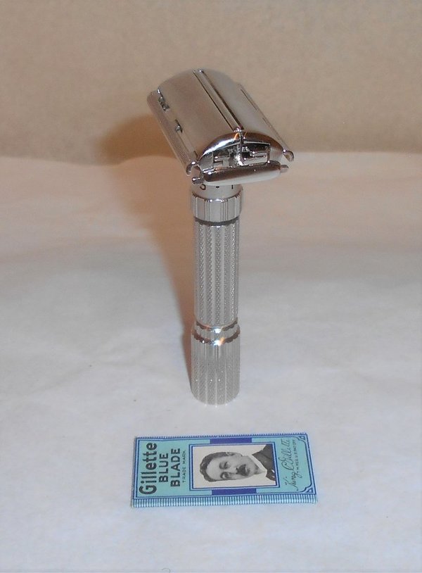 1960 Gillette Fat Boy Razor Adjustable Refurbished Replated Bright Nickel F2–F2X  (43).JPG