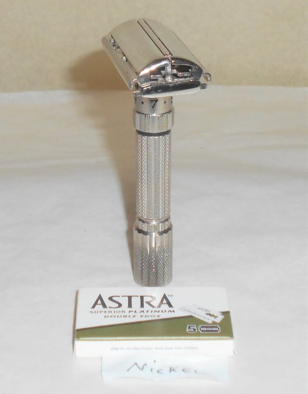 1960 Gillette Fat Boy Razor TTO Adjustable Replated Bright Nickel F4–NIC (3).JPG