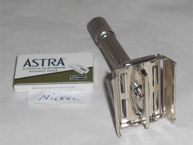 1960 Gillette Fat Boy Razor TTO Adjustable Replated Bright Nickel F4–NIC (16).JPG