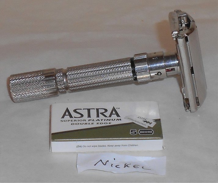 1960 Gillette Fat Boy Razor TTO Adjustable Replated Bright Nickel F4–NIC (37).JPG