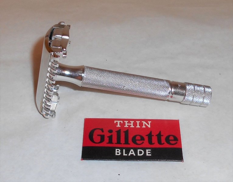 Gillette 1938 Senator TTO Refurbished Replated Rhodium 2836 (10).JPG