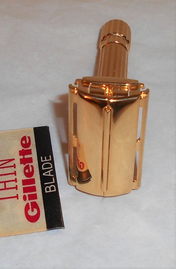 Gillette 1945 46 Aristocrat TTO Razor Refurbished Replated 24 Karat Gold (5).JPG