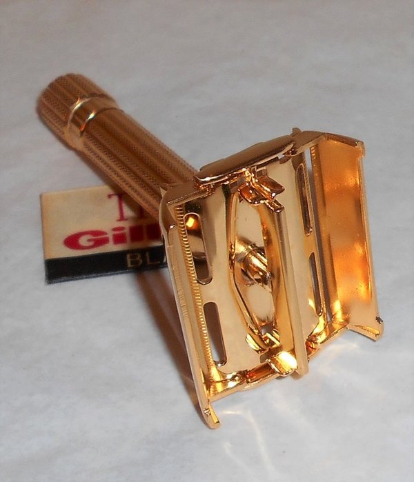 Gillette 1945 46 Aristocrat TTO Razor Refurbished Replated 24 Karat Gold (35).JPG