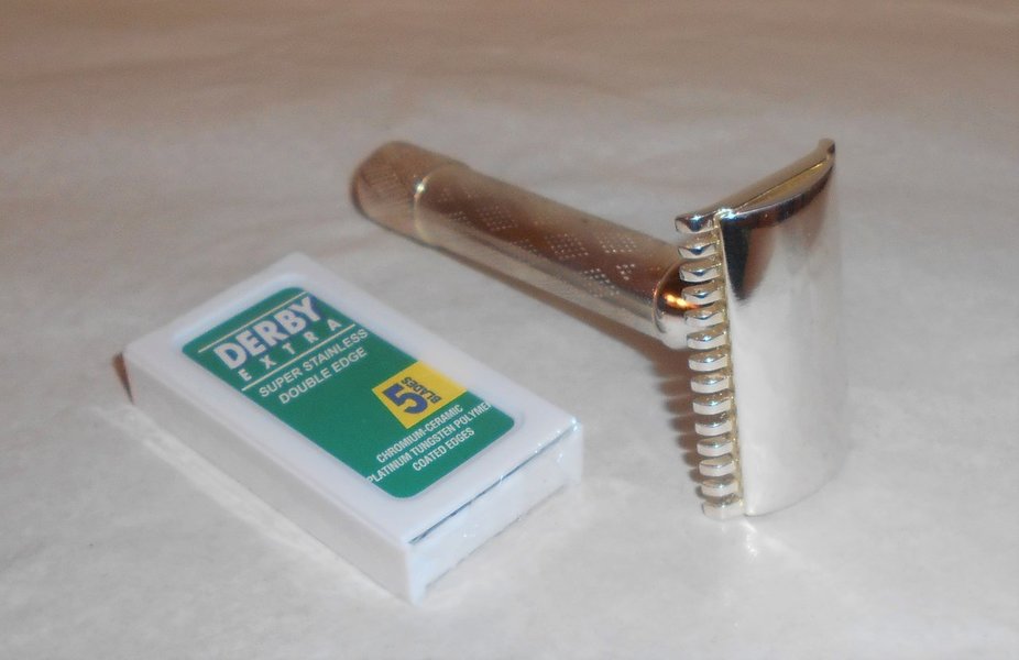 Gillette Bostonian 1925 Refurbished Replated Silver (25).JPG Gillette Bostonian 1925 Refurbished Replated Silver (25).JPG