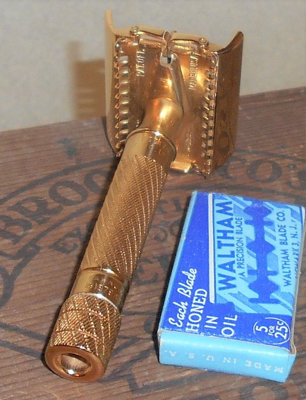 Gillette Aristocrat 1936 Barber Pole Handle TTO Refurbished Replated 24 Karat Gold XQ5 (57) - ...JPG