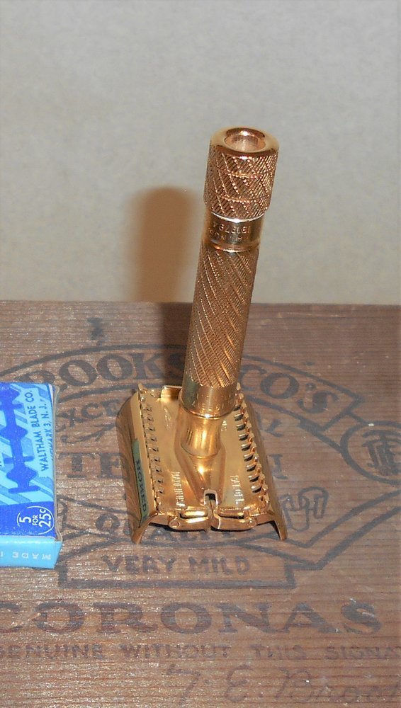 Gillette Aristocrat 1936 Barber Pole Handle TTO Refurbished Replated 24 Karat Gold XQ5 (81) - ...JPG