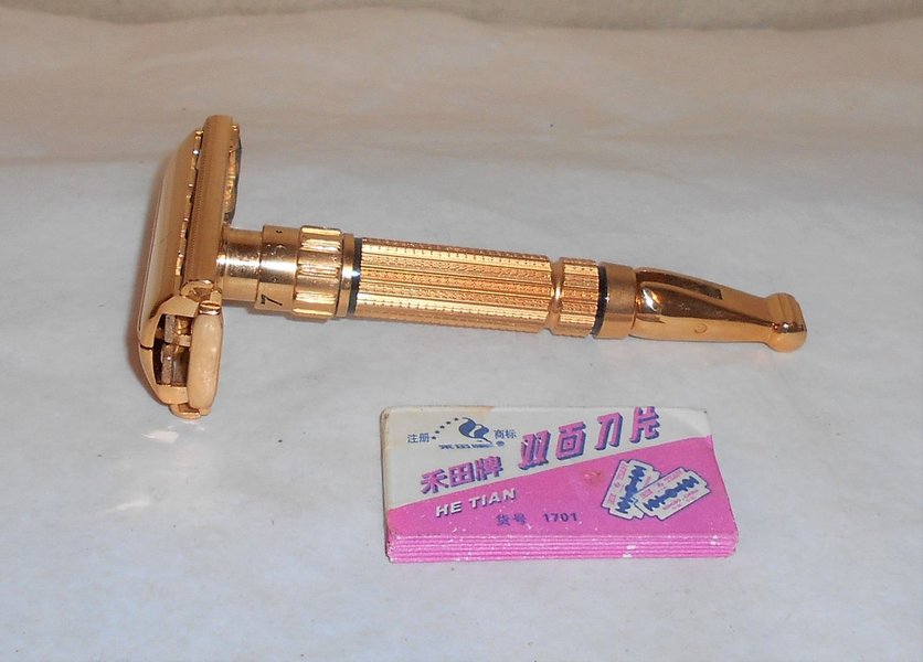 Gillette Toggle 1960 Razor Refurbished Replated 24 Karat Gold F4 – ABC (22).JPG