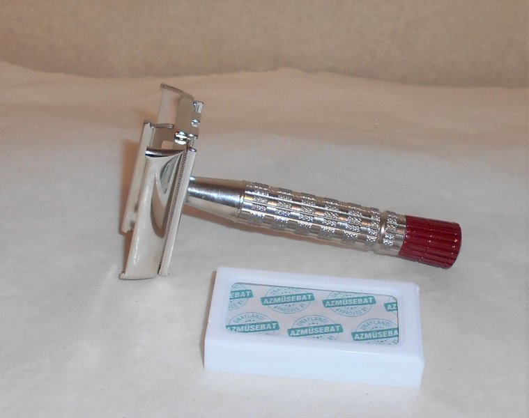 Gillette 1955 Superspeed Red Tip TTO Refurbished Replated Bright Nickel A4X (23).JPG