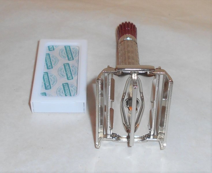 Gillette 1955 Superspeed Red Tip TTO Refurbished Replated Bright Nickel A4X (40).JPG