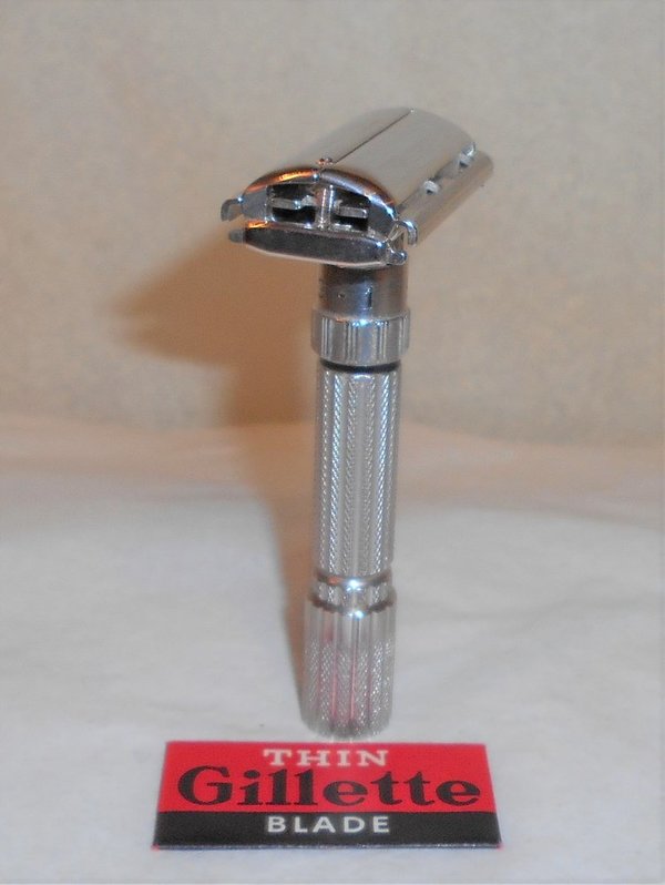 Gillette 1961 Fat Boy Razor Refurbished Replated Bright Nickel G1 – B 33 (60).JPG