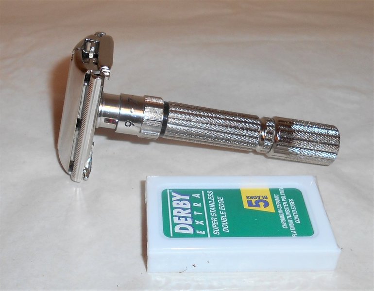 Gillette 1959 Fat Boy Razor Refurbished Replated Mirror Nickel E4–E4B (11).JPG Gillette 1959 Fat Boy Razor Refurbished Replated Mirror Nickel E4–E4B (11).JPG