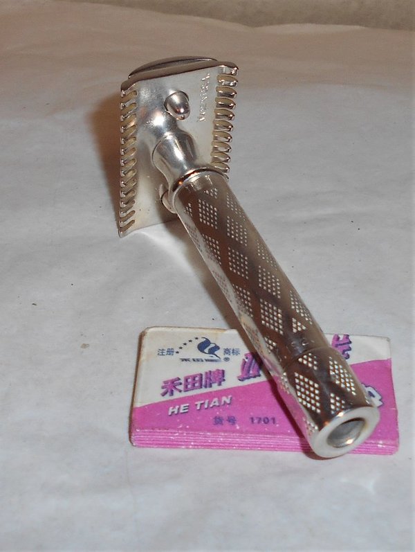 Gillette 1921 New Standard Silver Razor Refurbished Replated Silver 378506A (11).JPG Gillette 1921 New Standard Silver Razor Refurbished Replated Silver 378506A (11).JPG