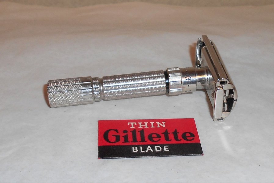 Gillette 1961 Fat Boy Razor Refurbished Replated Bright Nickel G1 – B 33 (23).JPG Gillette 1961 Fat Boy Razor Refurbished Replated Bright Nickel G1 – B 33 (23).JPG