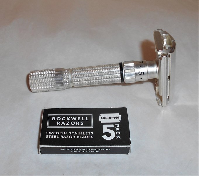 Gillette Razor Fat Boy 1959 Refurbished Replated Silver E4–S12 (19).JPG