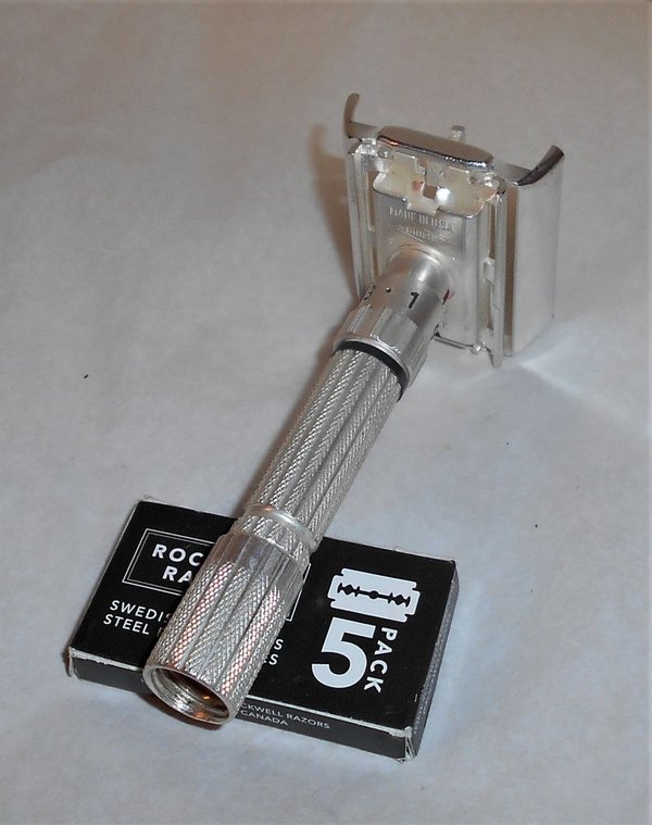 Gillette Razor Fat Boy 1959 Refurbished Replated Silver E4–S12 (31).JPG