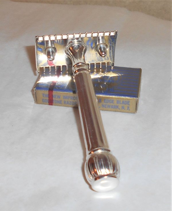 1916 Gillette Extremely Scarce Refurbished Re-Plated ABC Razor W Blade (43).JPG