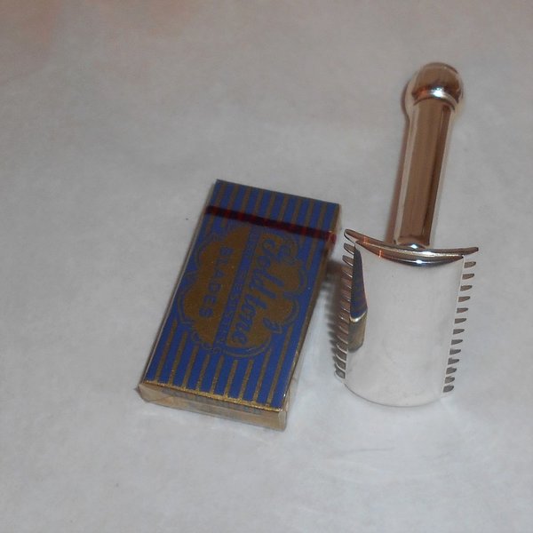 1916 Gillette Extremely Scarce Refurbished Re-Plated ABC Razor W Blade (4).JPG