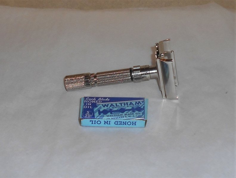 Gillette Fat Boy Razor 1958 TTO Refurbished Replated Mirror Nickel D4–CAA  (27).JPG