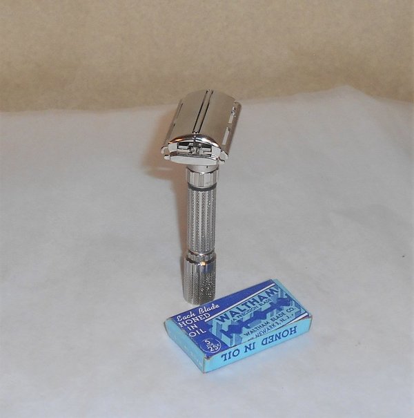 Gillette Fat Boy Razor 1958 TTO Refurbished Replated Mirror Nickel D4–CAA  (45).JPG