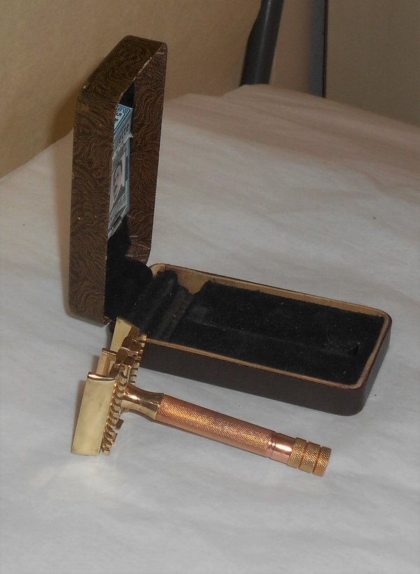 Gillette 1937 Sheraton Razor TTO All Original W Blades X16 (22).JPG