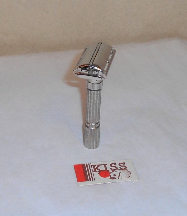 Gillette 1960 Fat Boy Razor Adjustable Refurbished Replated Mirror Nickel F4–02 (46).JPG