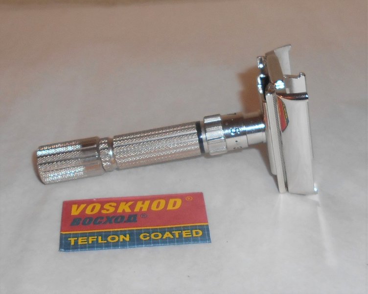 Gillette Adjustable TTO Refurbished 1959 Replated Palladium E1–03 (20).JPG