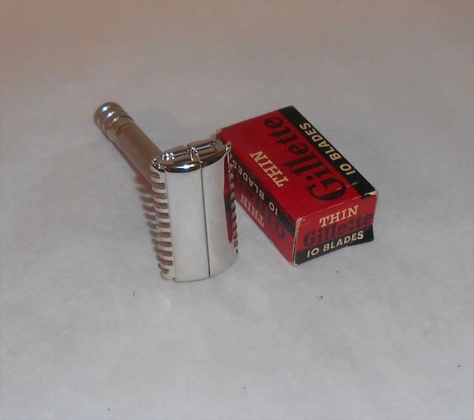 Gillette 1938 Senator TTO Adjustable Refurbished Replated Mirror Nickel 38–14 (4).JPG