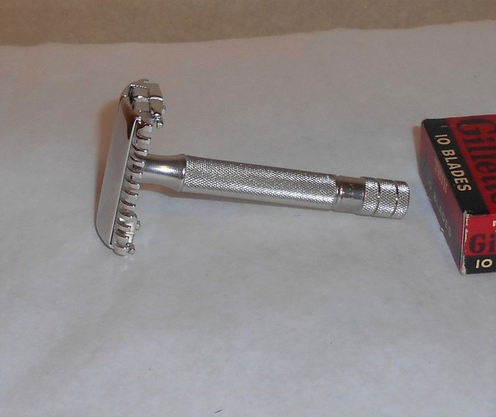 Gillette 1938 Senator TTO Adjustable Refurbished Replated Mirror Nickel 38–14 (7).JPG