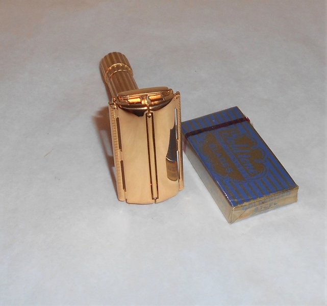 Gillette 1955 Diplomat Razor TTO Refurbished Replated 24 Karat Gold A2–09 (6).JPG Gillette 1955 Diplomat Razor TTO Refurbished Replated 24 Karat Gold A2–09 (6).JPG