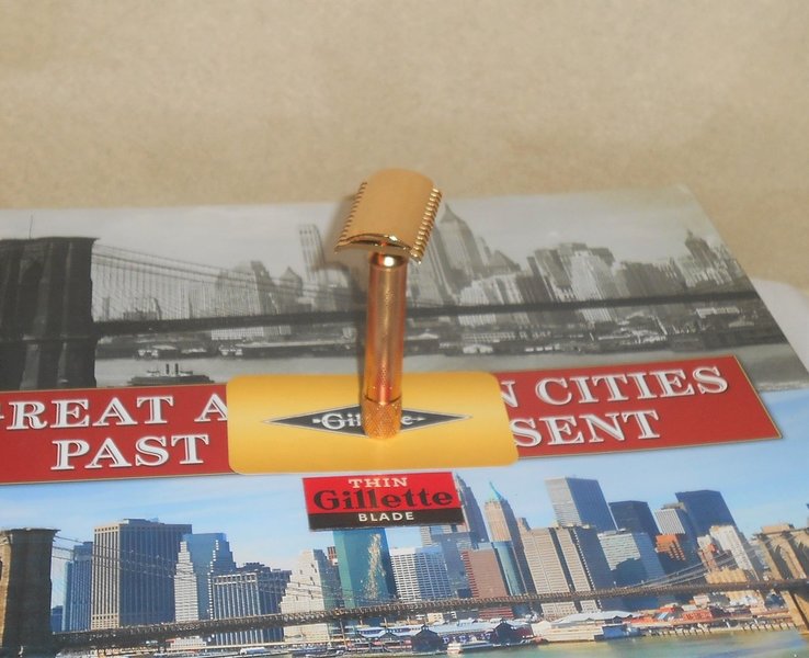 Gillette 1922 Bostonian Refurbished Replated 24 Karat Gold Three-Piece Razor X–1 (30).JPG Gillette 1922 Bostonian Refurbished Replated 24 Karat Gold Three-Piece Razor X–1 (30).JPG