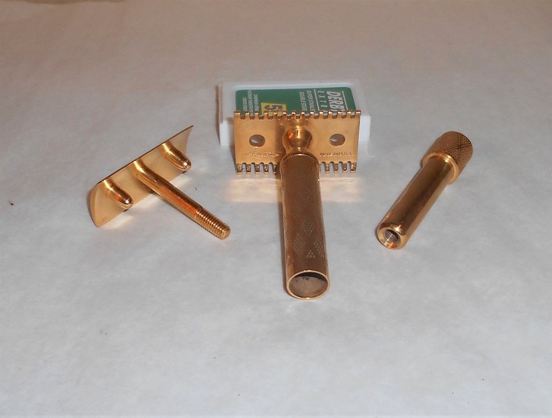 Gillette 1922 Aristocrat Refurbished Replated 24 Karat Gold Three-Piece Razor 12–14 (29).JPG Gillette 1922 Aristocrat Refurbished Replated 24 Karat Gold Three-Piece Razor 12–14 (29).JPG