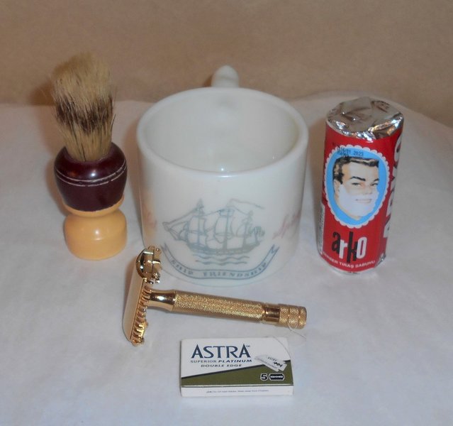 Gillette Sheraton 1937 Shaving Cup Shaving Brush Arco Shaving Cream Refurbished Replated 24 Ka...JPG Gillette Sheraton 1937 Shaving Cup Shaving Brush Arco Shaving Cream Refurbished Replated 24 Ka...JPG
