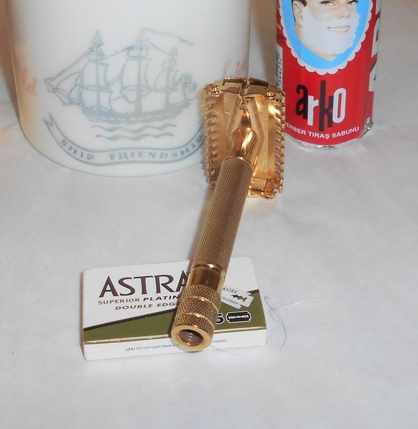 Gillette Sheraton 1937 Shaving Cup Shaving Brush Arco Shaving Cream Refurbished Replated 24 Ka...JPG Gillette Sheraton 1937 Shaving Cup Shaving Brush Arco Shaving Cream Refurbished Replated 24 Ka...JPG