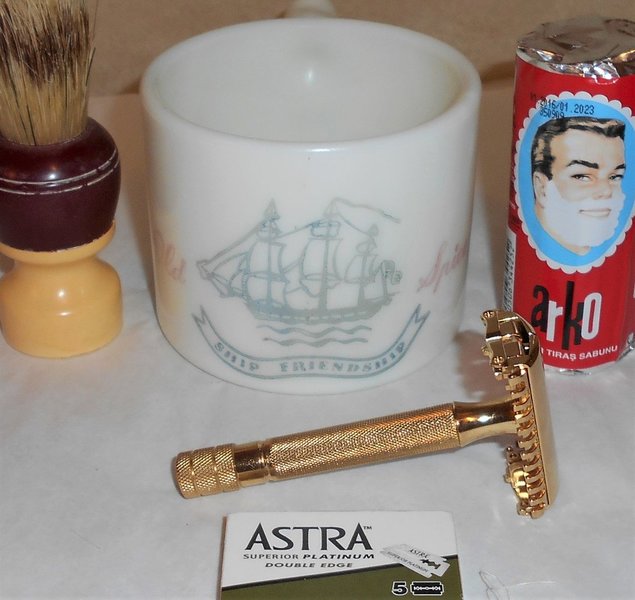 Gillette Sheraton 1937 Shaving Cup Shaving Brush Arco Shaving Cream Refurbished Replated 24 Ka...JPG Gillette Sheraton 1937 Shaving Cup Shaving Brush Arco Shaving Cream Refurbished Replated 24 Ka...JPG