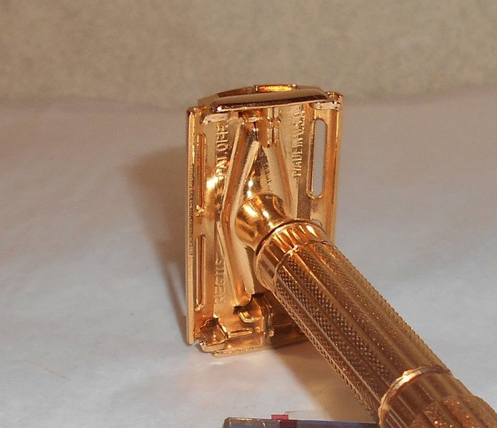 Gillette 194546 Aristocrat TTO Refurbished Replated 24 Karat Gold (12).JPG