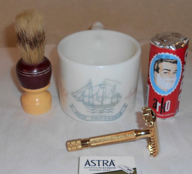 Gillette Sheraton 1937 Shaving Cup Shaving Brush Arco Shaving Cream Refurbished Replated 24 Ka...JPG Gillette Sheraton 1937 Shaving Cup Shaving Brush Arco Shaving Cream Refurbished Replated 24 Ka...JPG