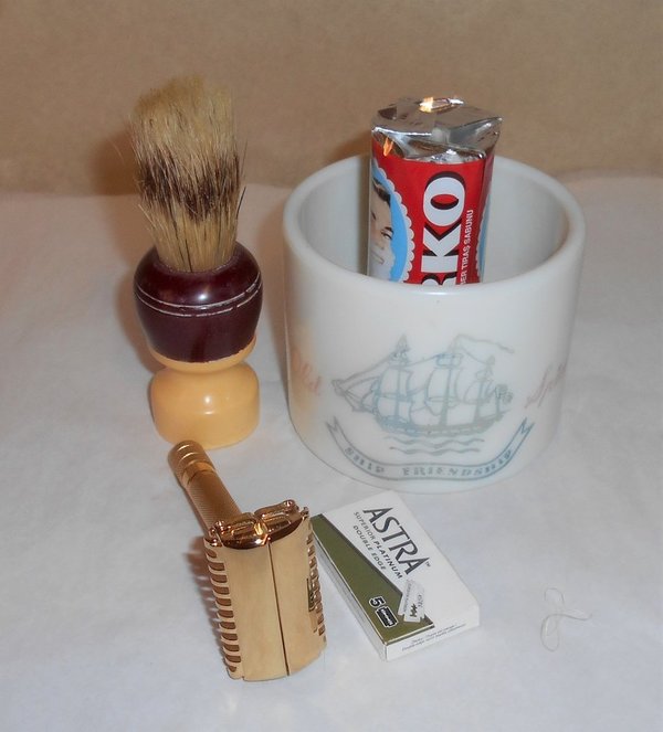 Gillette Sheraton 1937 Shaving Cup Shaving Brush Arco Shaving Cream Refurbished Replated 24 Ka...JPG Gillette Sheraton 1937 Shaving Cup Shaving Brush Arco Shaving Cream Refurbished Replated 24 Ka...JPG